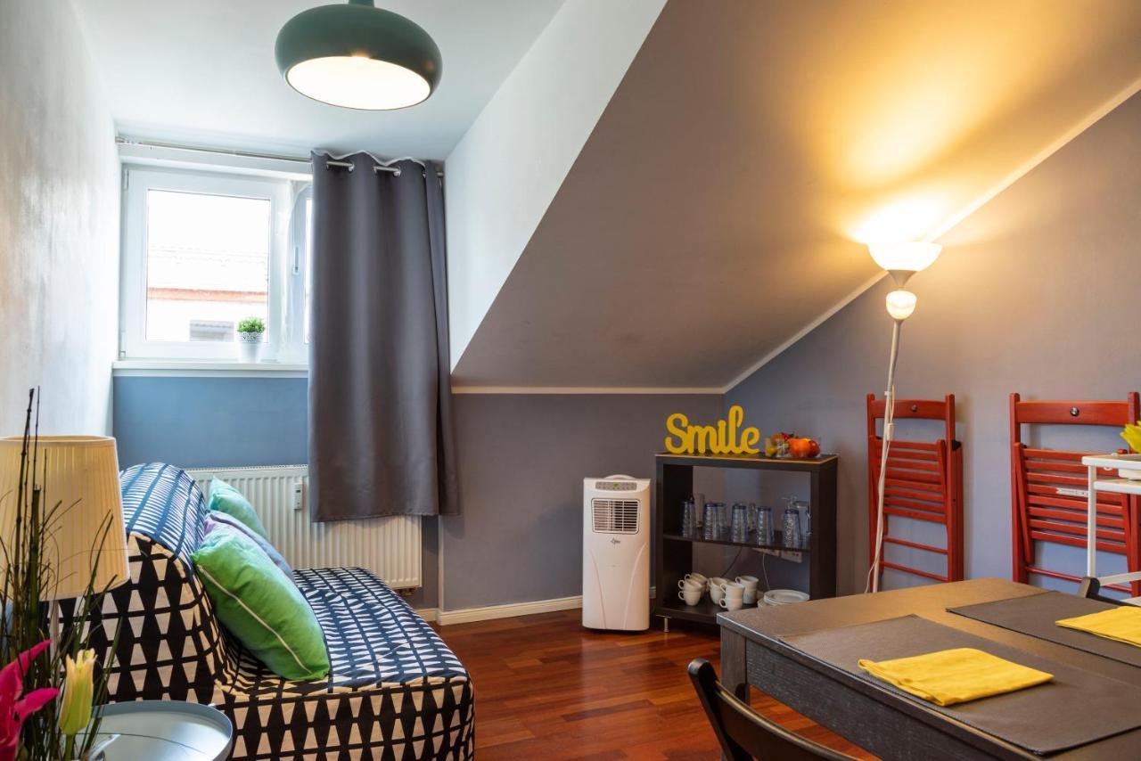 Rosenthaler Calling - Rooftop Apartment+a/c Berlijn